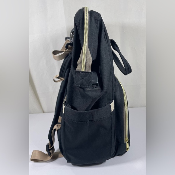 COMFY DEGREE BACKPACK DIAPER BAG - Picture 3 of 9